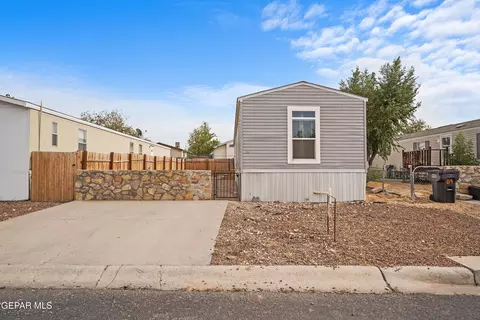 850 Talbot Ave #D8, Canutillo, TX 79835