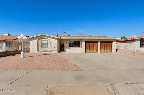 7952 Broadway Dr, El Paso, TX 79915