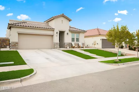 951 Muker Pl, El Paso, TX 79928