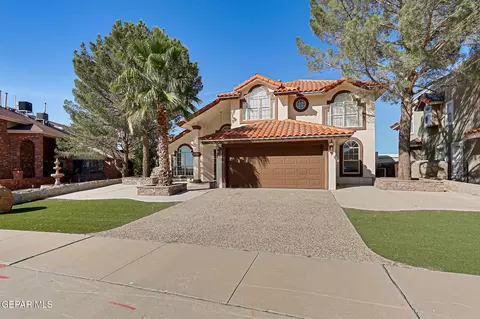 7713 Dianjou Dr, El Paso, TX 79912