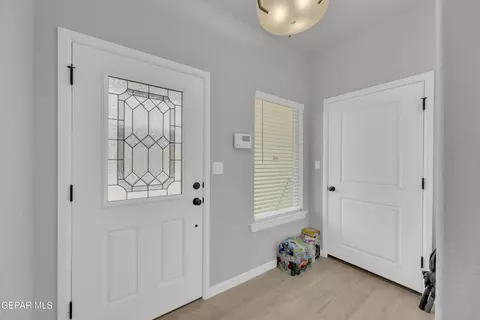 1069 Hoppas Ct, El Paso, TX 79932 photo 8