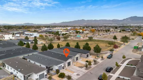 1069 Hoppas Ct, El Paso, TX 79932 photo 2