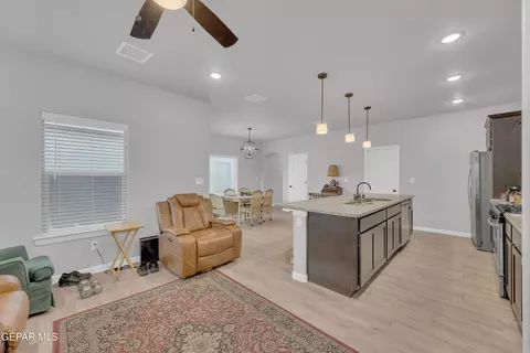1069 Hoppas Ct, El Paso, TX 79932 photo 30