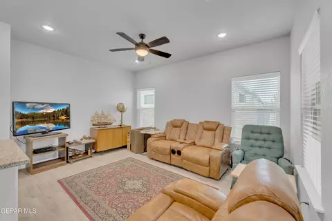 1069 Hoppas Ct, El Paso, TX 79932 photo 31