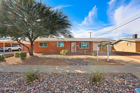 2801 Dunoon Dr, El Paso, TX 79925