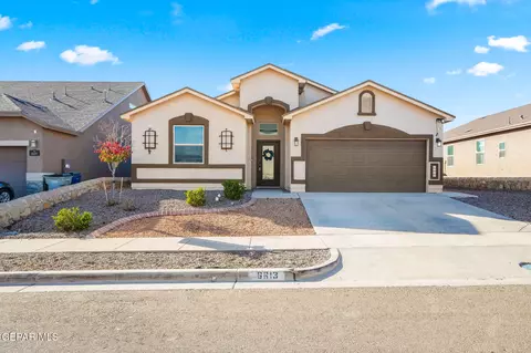 6613 Flores Ln, El Paso, TX 79932