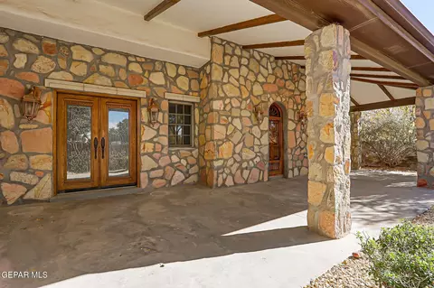 5540 Westside Dr, El Paso, TX 79932
