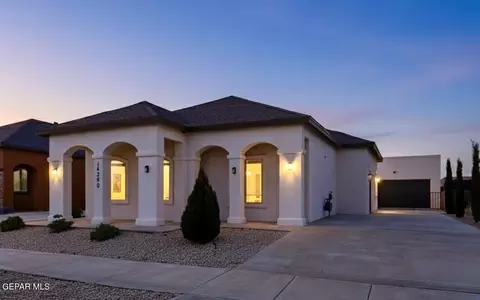 14360 Tobe Davis Dr, Horizon City, TX 79928