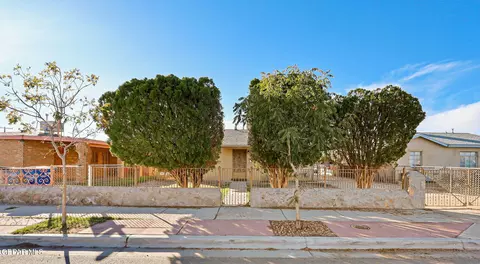 555 Dolan St, El Paso, TX 79905