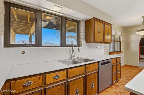 Kitchen - 7770 Westside Rd, Anthony, TX 79821 photo 5 of 5