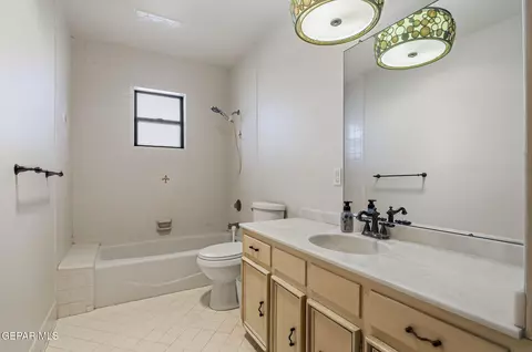 Bath - 7770 Westside Rd, Anthony, TX 79821 photo 3 of 4