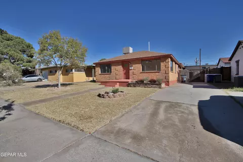 1506 Raynolds St, El Paso, TX 79903