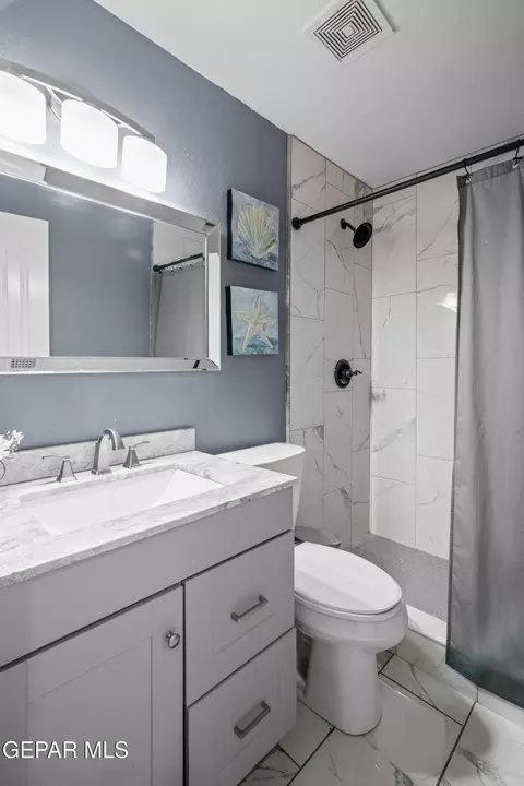 Bath - 10941 Duster Dr, El Paso, TX 79934 photo 1 of 6
