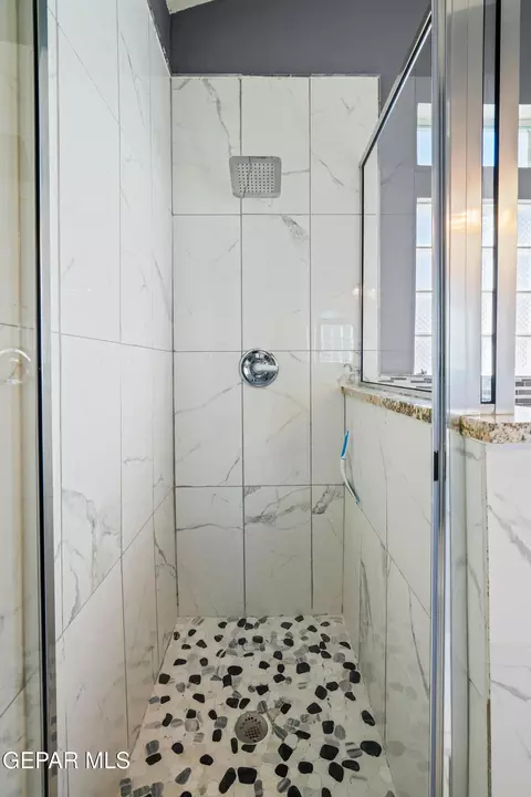 Bath - 10941 Duster Dr, El Paso, TX 79934 photo 6 of 6