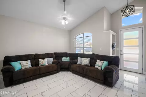 Entry Way - 10941 Duster Dr, El Paso, TX 79934 photo 2 of 2