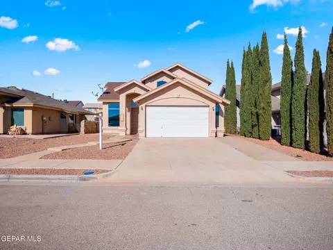 5449 Santiago Roque Dr, El Paso, TX 79934