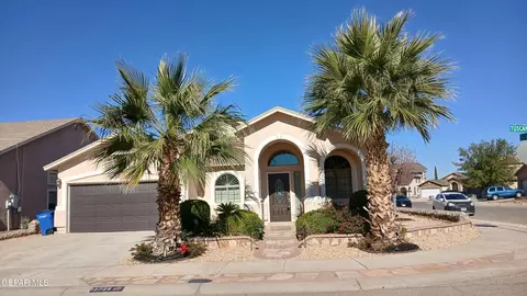 12725 Tuscan Sun Ct, El Paso, TX 79938