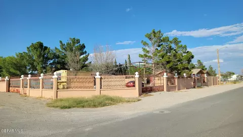 854 Yates Pl, El Paso, TX 79928