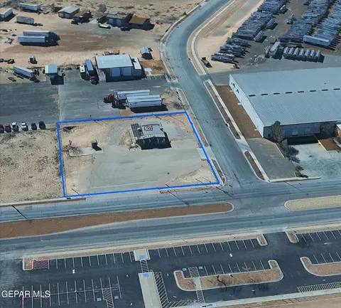 501 Darrington Rd, Horizon City, TX 79928