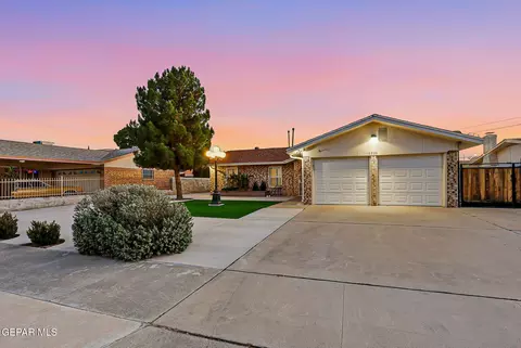 10920 Tom Weiskopf Dr, El Paso, TX 79936