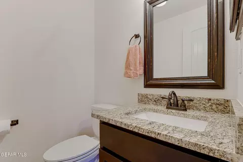 Bath - 1012 Maximo Dr, El Paso, TX 79932 photo 6 of 6