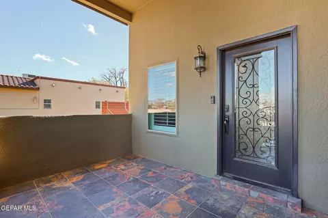 Entry Way - 1012 Maximo Dr, El Paso, TX 79932 photo 1 of 1