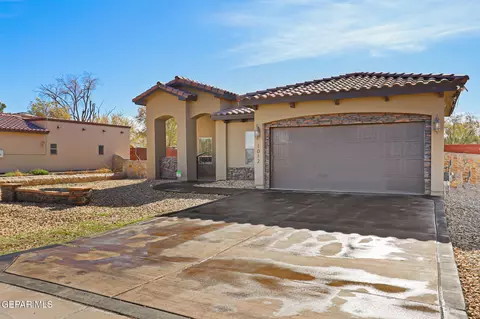 Exterior - 1012 Maximo Dr, El Paso, TX 79932 photo 2 of 5