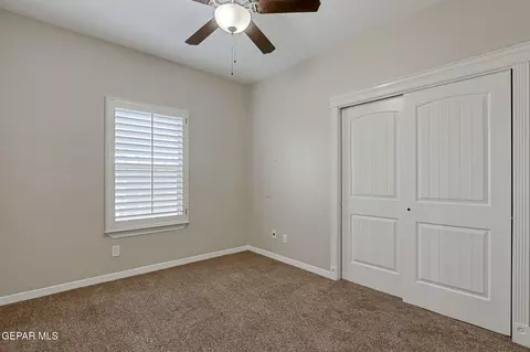 Bedroom - 1012 Maximo Dr, El Paso, TX 79932 photo 6 of 6