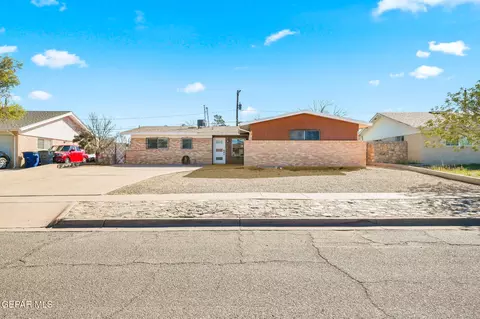 10208 Suez Dr, El Paso, TX 79925