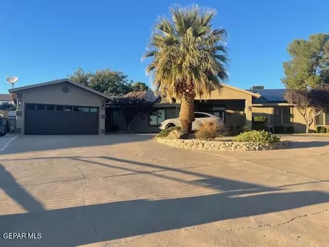 10953 Gary Player Dr, El Paso, TX 79935