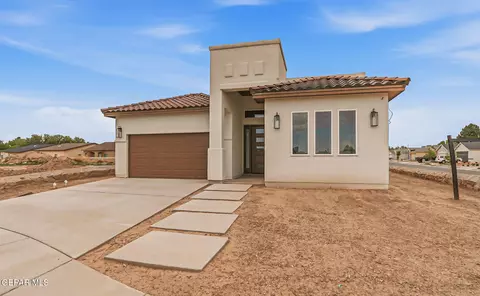 416 Plateau Dr, Socorro, TX 79927