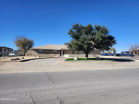 631 Mike Maros St, Fabens, TX 79838
