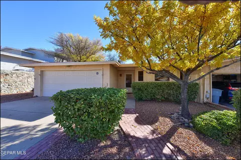 6130 Sierra Valle Ln, El Paso, TX 79912