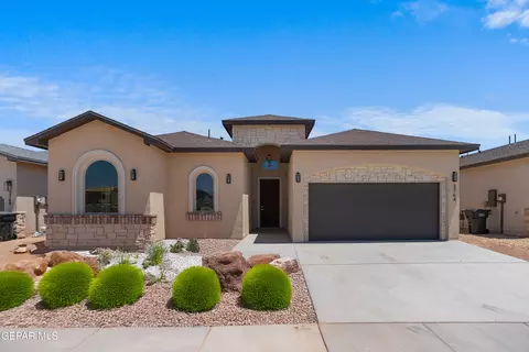 2097 Santa Isabella St, Sunland Park, NM 88063
