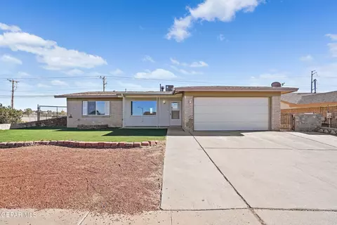 1578 Dale Douglas Dr E, El Paso, TX 79936