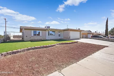 1578 Dale Douglas Dr E, El Paso, TX 79936