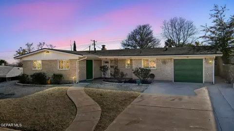 3306 Sirius Dr, El Paso, TX 79904