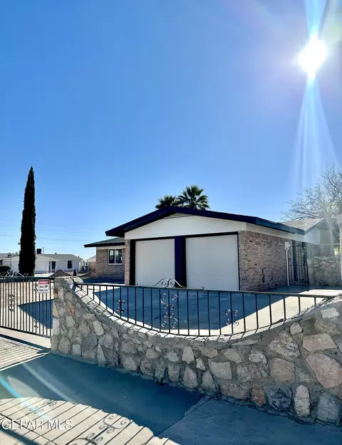 5048 Trojan Dr, El Paso, TX 79924