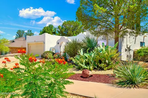 6541 Loma De Cristo Dr, El Paso, TX 79912