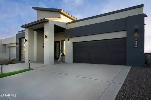7380 Mule Team Dr, El Paso, TX 79911