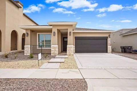 3832 Belief Ln, El Paso, TX 79938