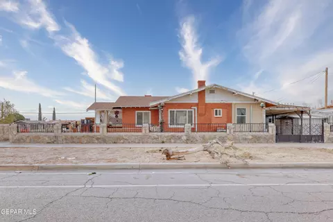 2117 N Raynor St, El Paso, TX 79930