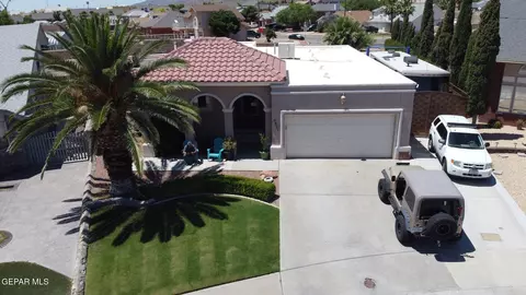 4621 Esparza Ln, El Paso, TX 79934