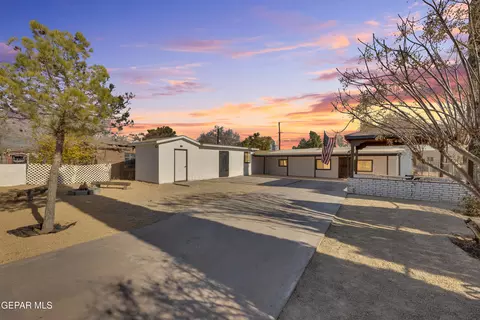 11423 Philip Dr, Socorro, TX 79927