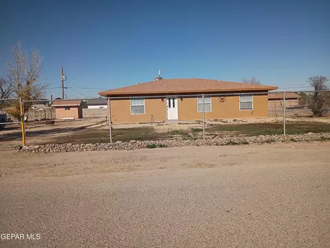 695 Fray Vargas Ct, Socorro, TX 79927