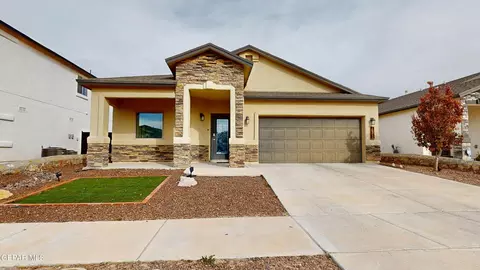 13949 Lago Vista Ave, Horizon City, TX 79928