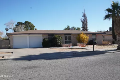 3112 Edgerock Dr, El Paso, TX 79935