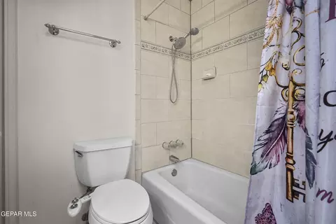 Bath - 10456 Lambda Dr, El Paso, TX 79924 photo 2 of 3