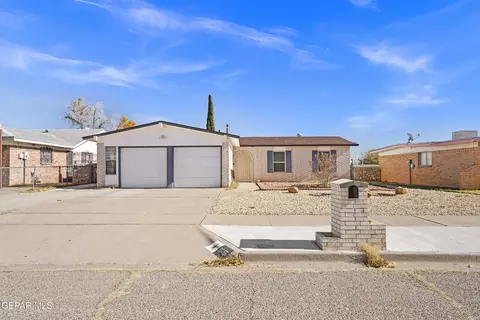 10456 Lambda Dr, El Paso, TX 79924