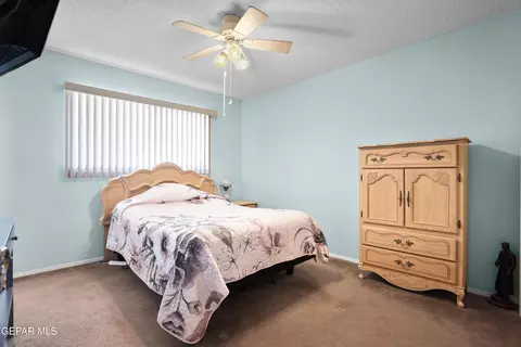 Bedroom - 10456 Lambda Dr, El Paso, TX 79924 photo 4 of 6